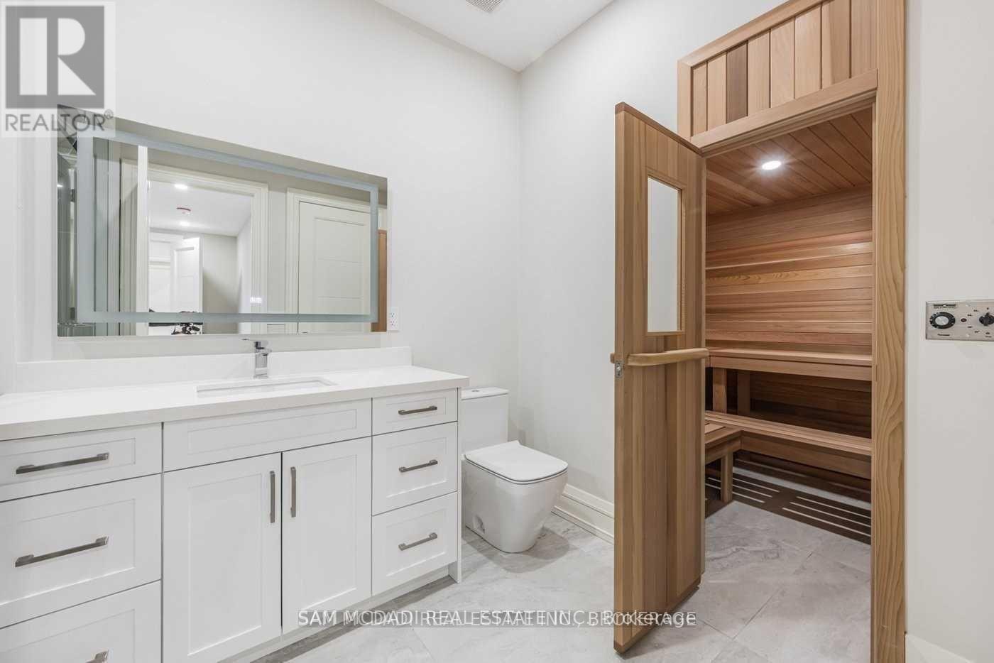 Photo 38 of 577 Indian Road, Mississauga ON