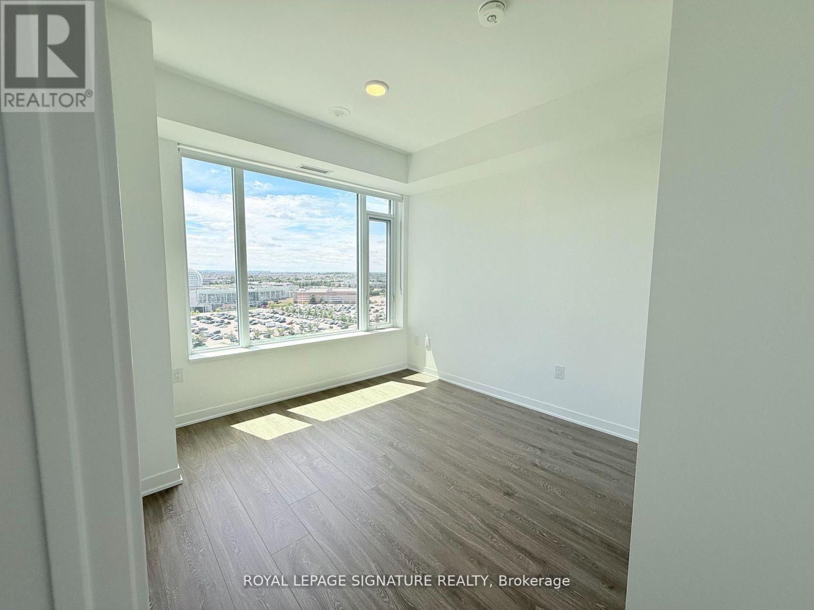 Photo 15 of 1204 2495 Eglinton Avenue W, Mississauga ON