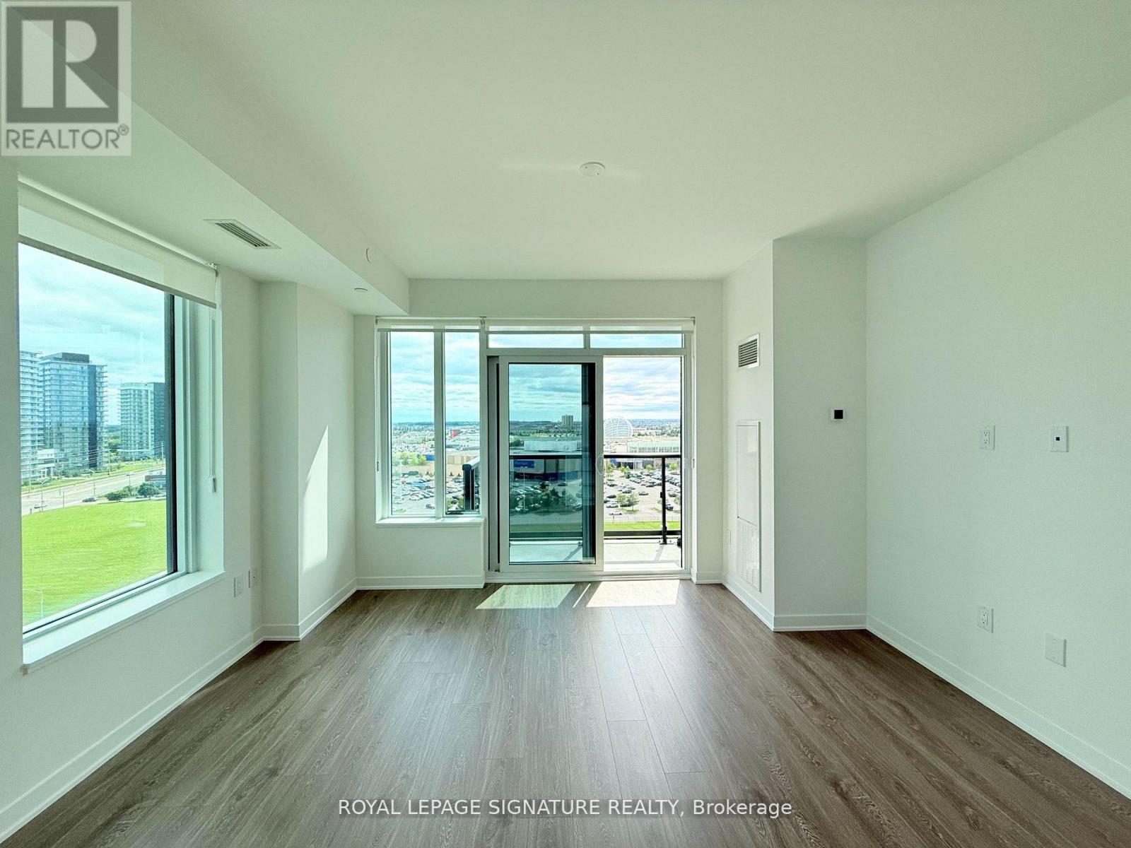Photo 8 of 1204 2495 Eglinton Avenue W, Mississauga ON