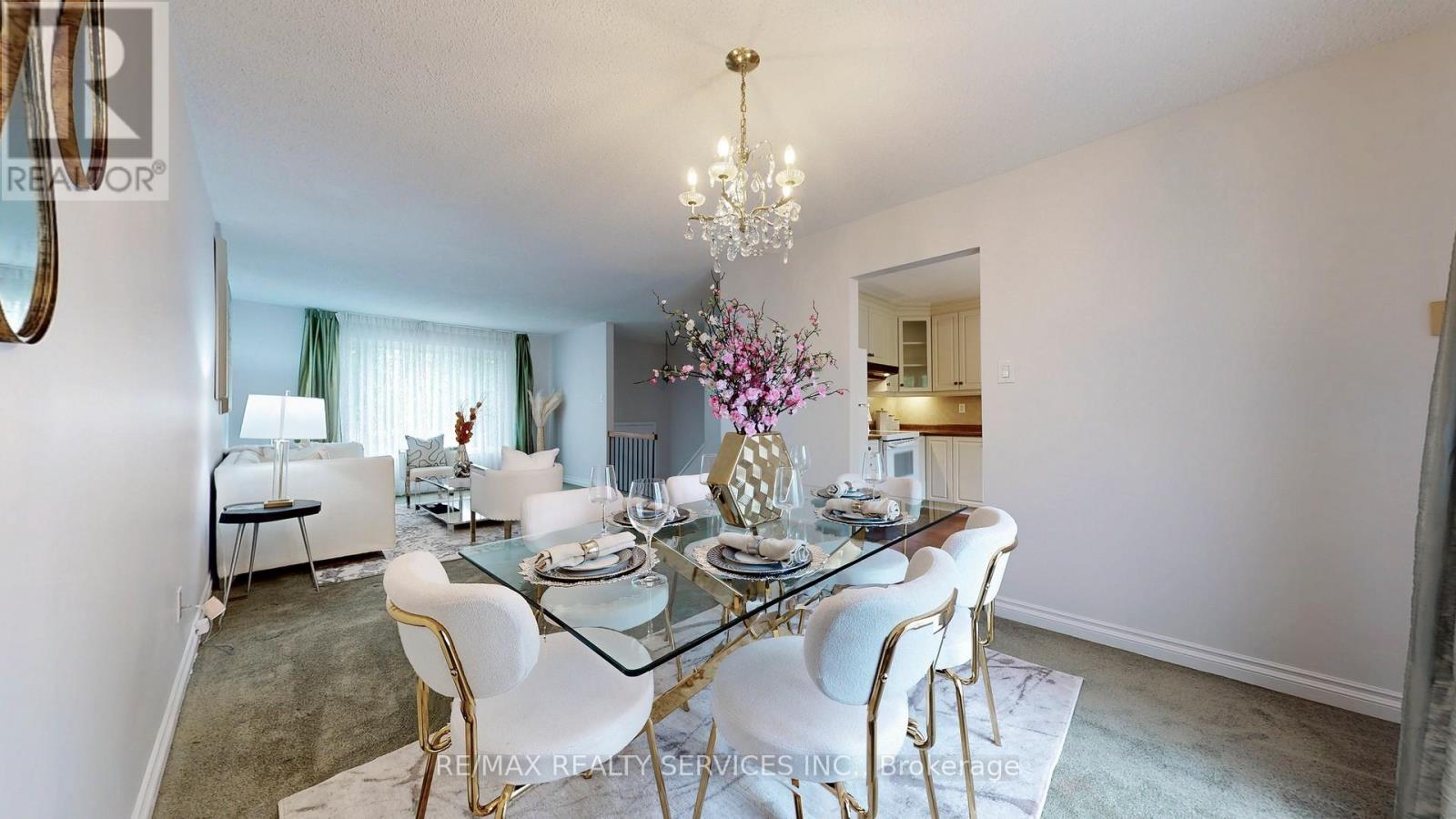 Photo 14 of 27 Glenforest Road, Brampton ON