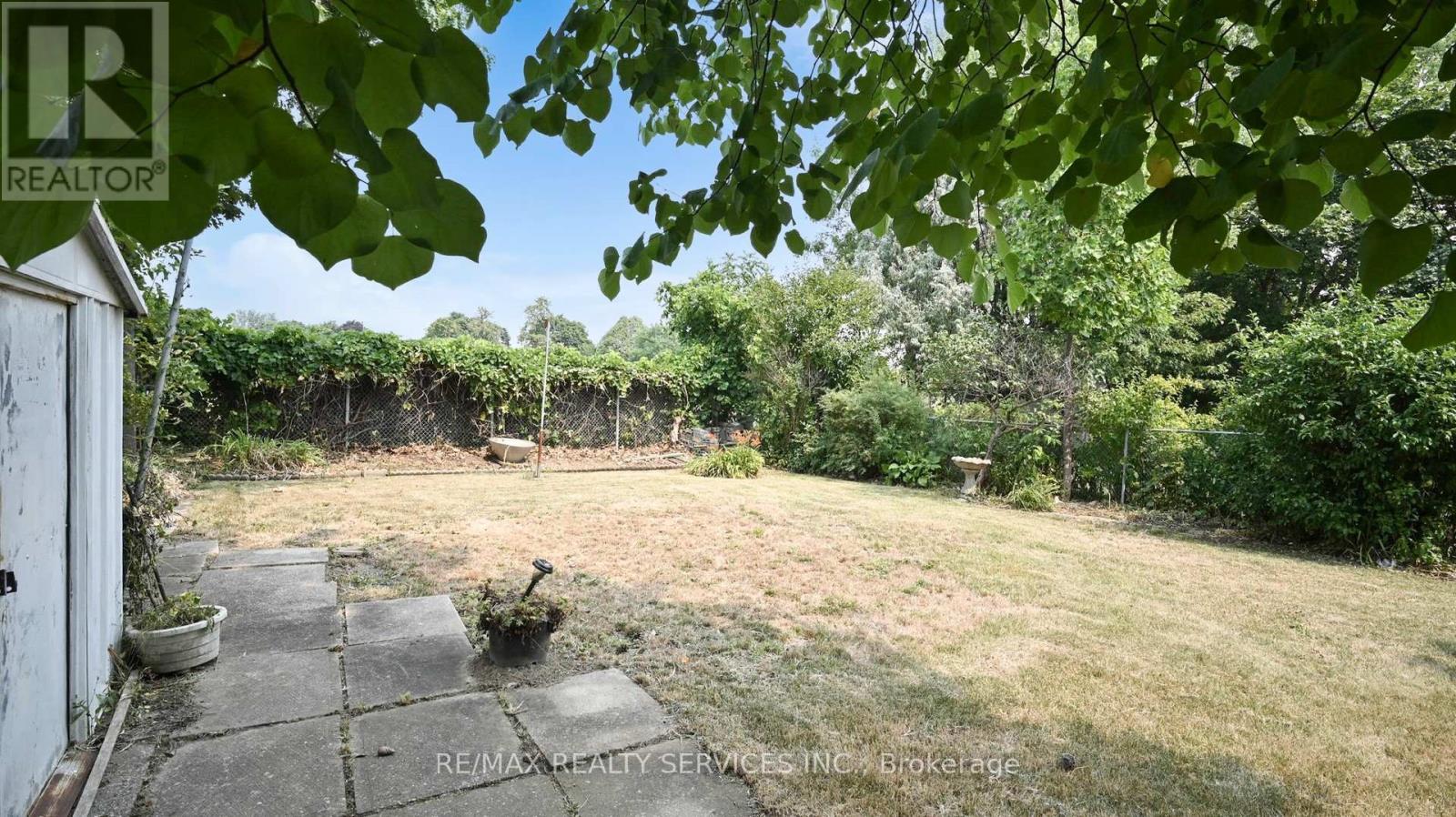 Photo 43 of 27 Glenforest Road, Brampton ON