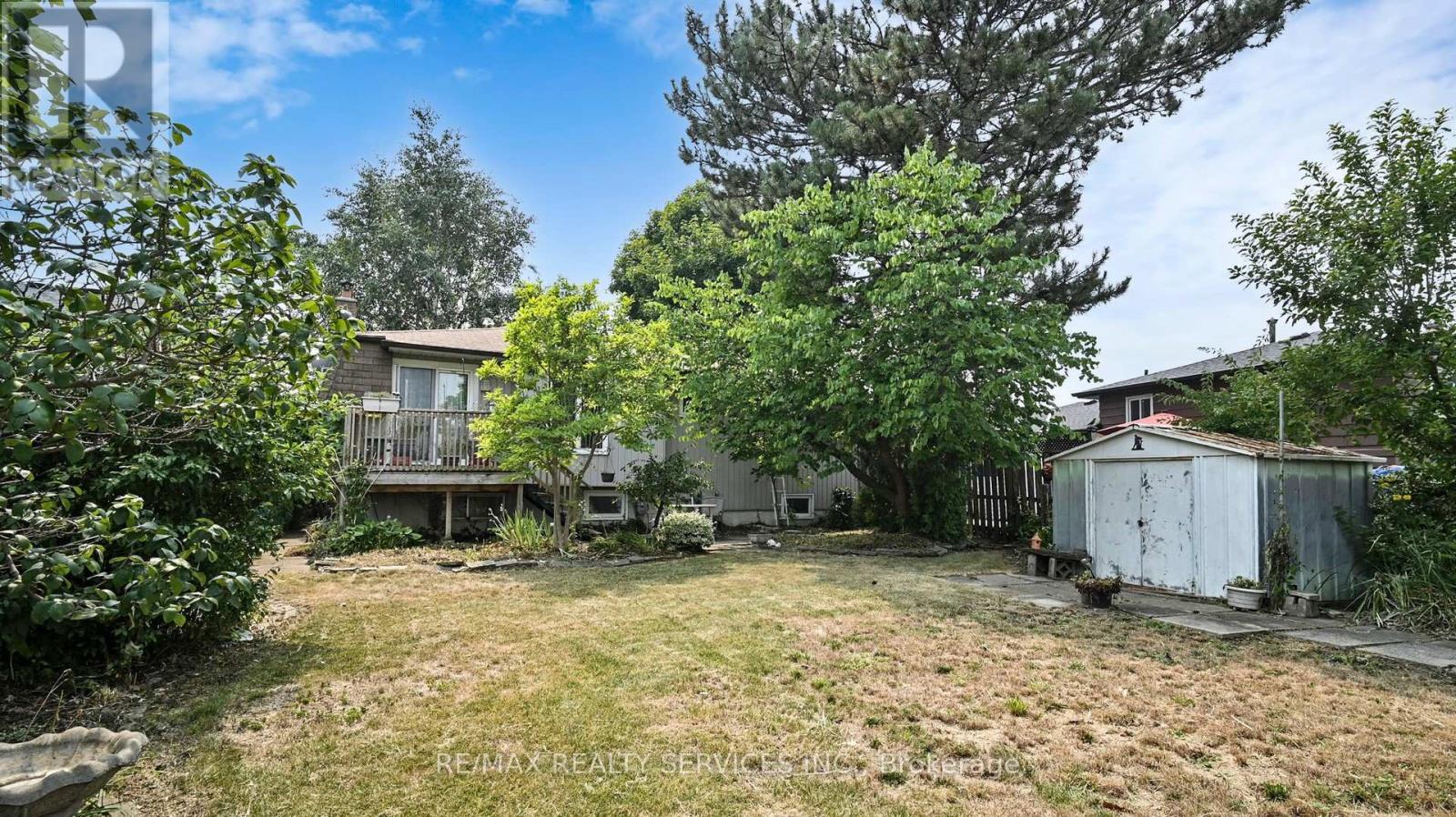 Photo 48 of 27 Glenforest Road, Brampton ON