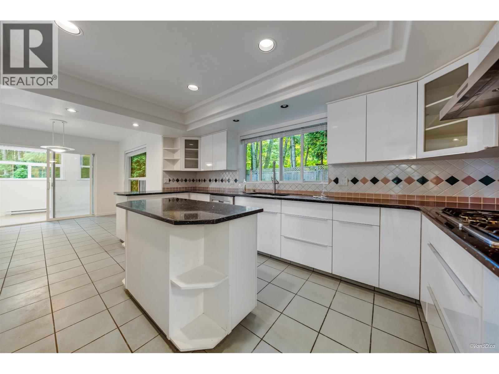 Photo 12 of 1631 Sundew Place, Coquitlam BC