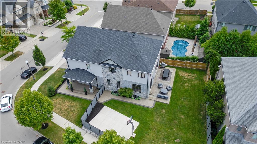 Photo 42 of 11 Deer Creek Street, Kitchener ON