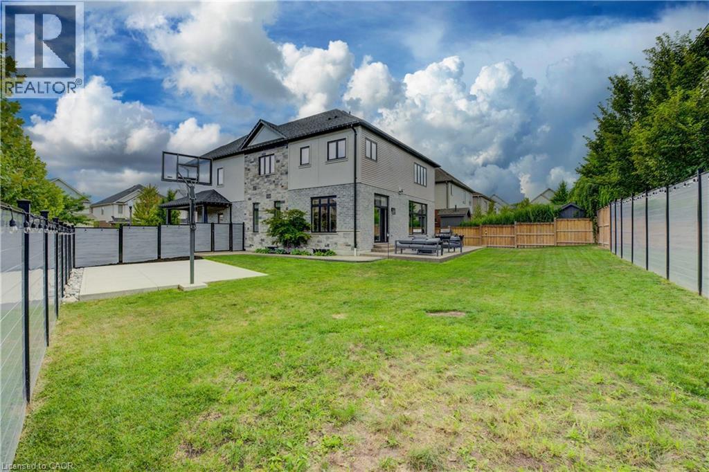 Photo 46 of 11 Deer Creek Street, Kitchener ON
