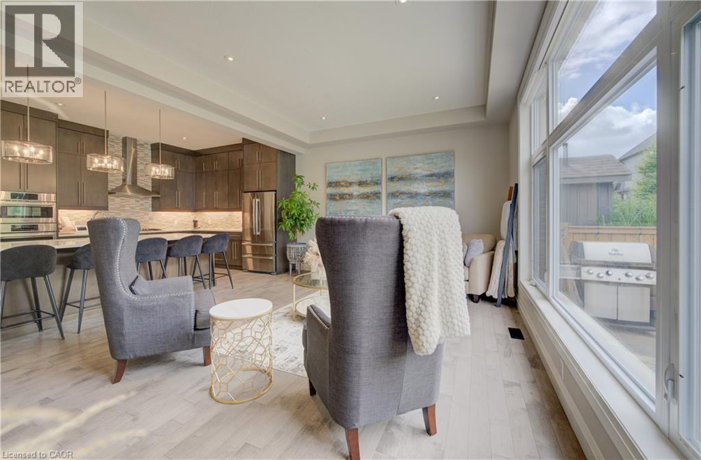 Photo 16 of 11 Deer Creek Street, Kitchener ON