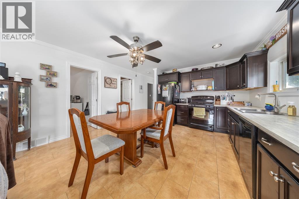 Photo 17 of 452 Maude Street, Petrolia ON