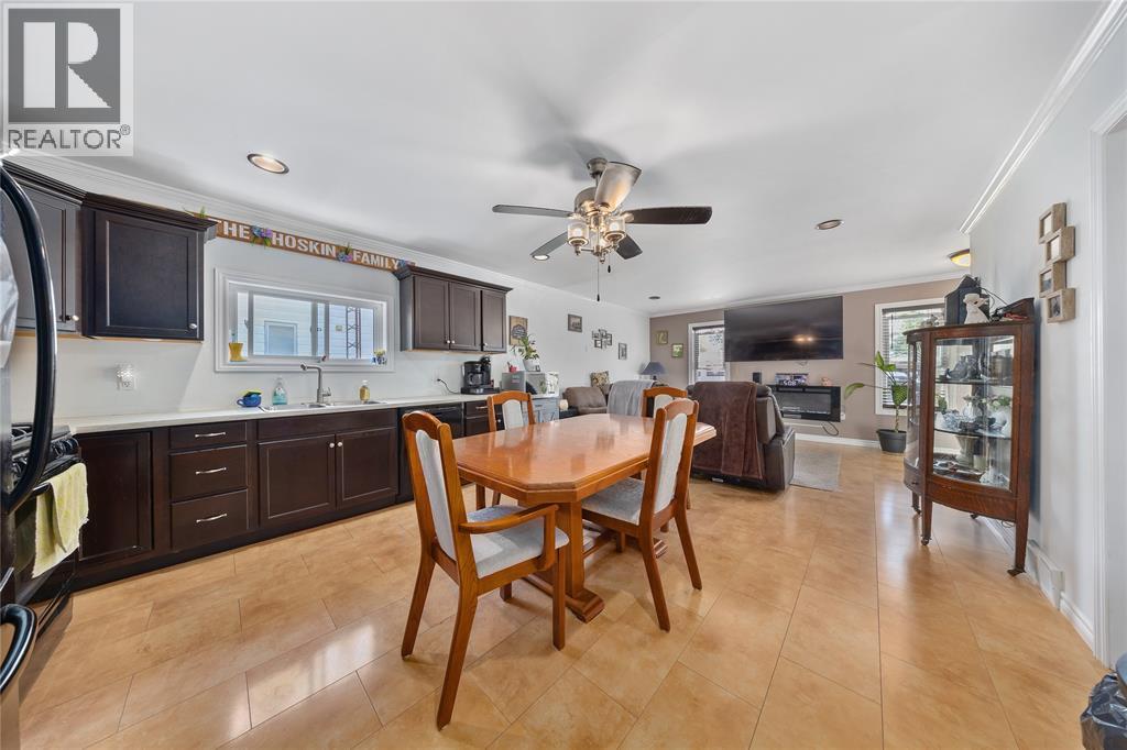 Photo 20 of 452 Maude Street, Petrolia ON