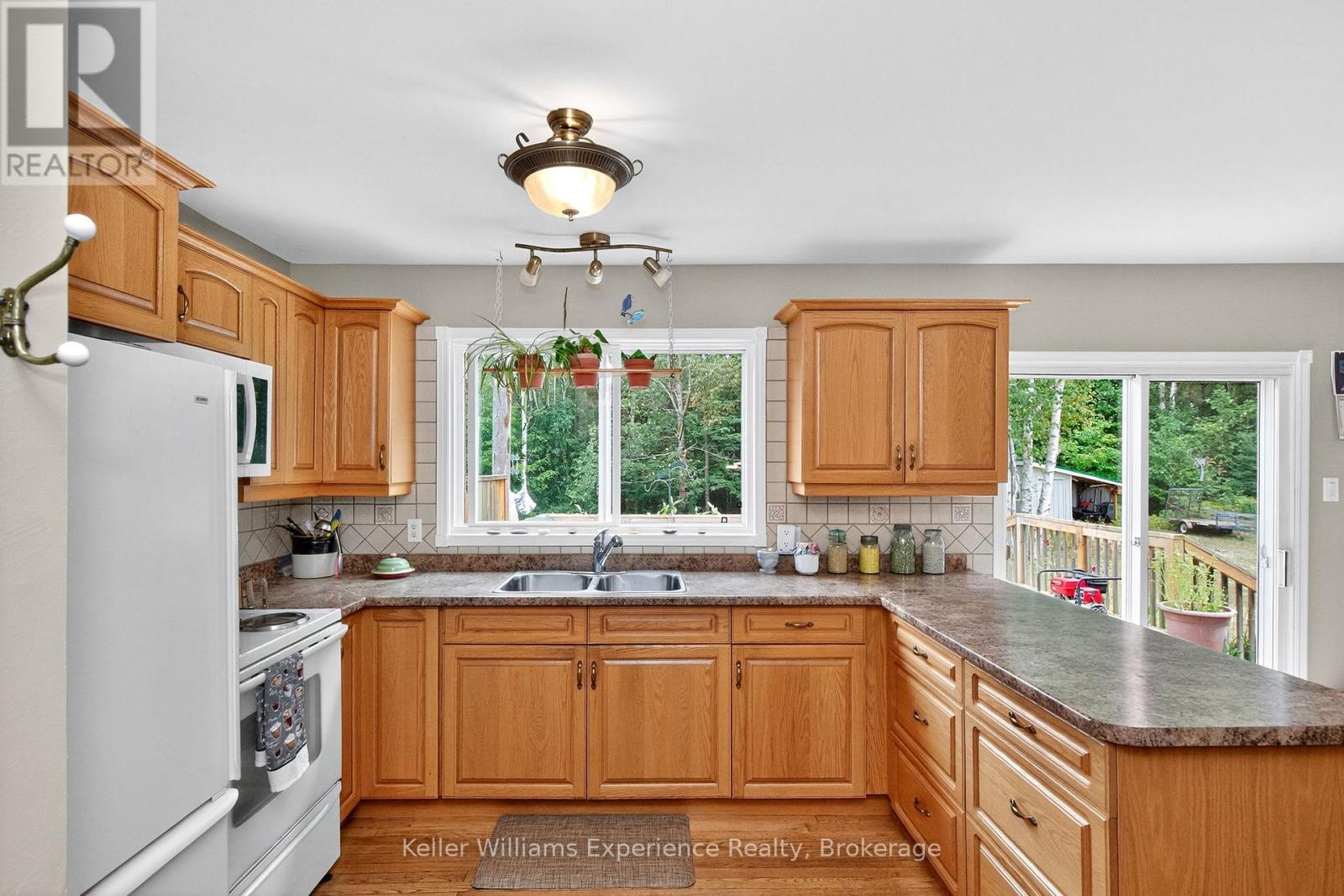 Photo 15 of 12 Kilpper Drive, South River ON