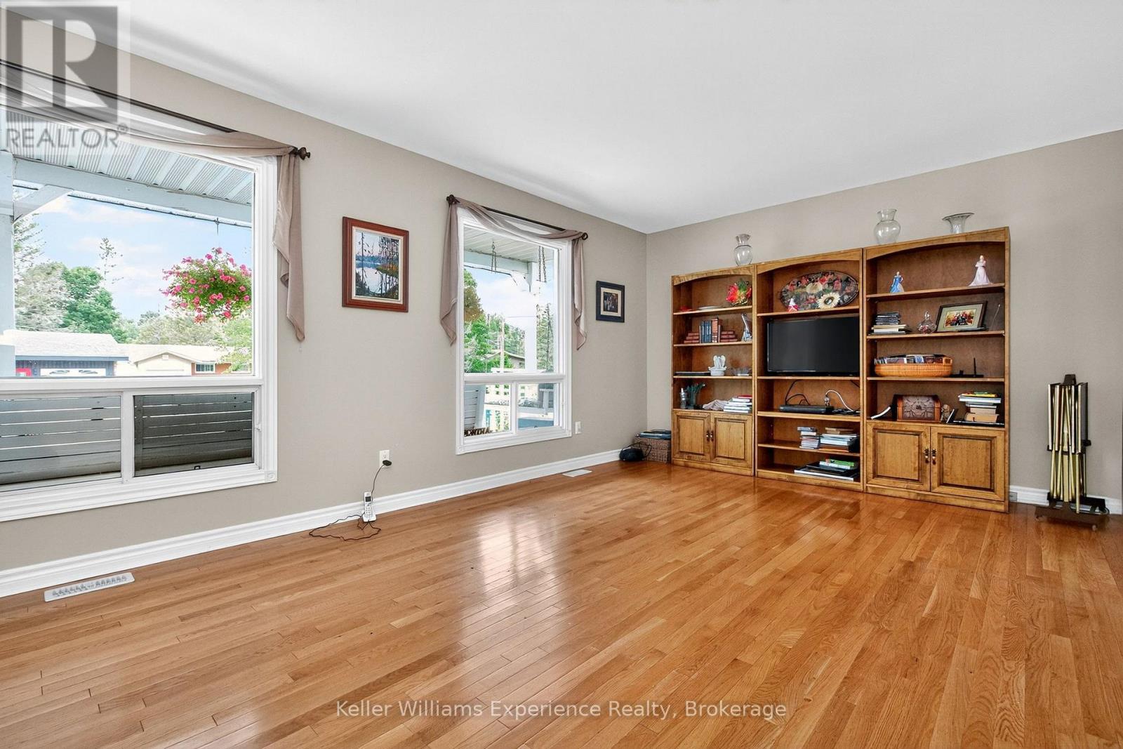 Photo 7 of 12 Kilpper Drive, South River ON
