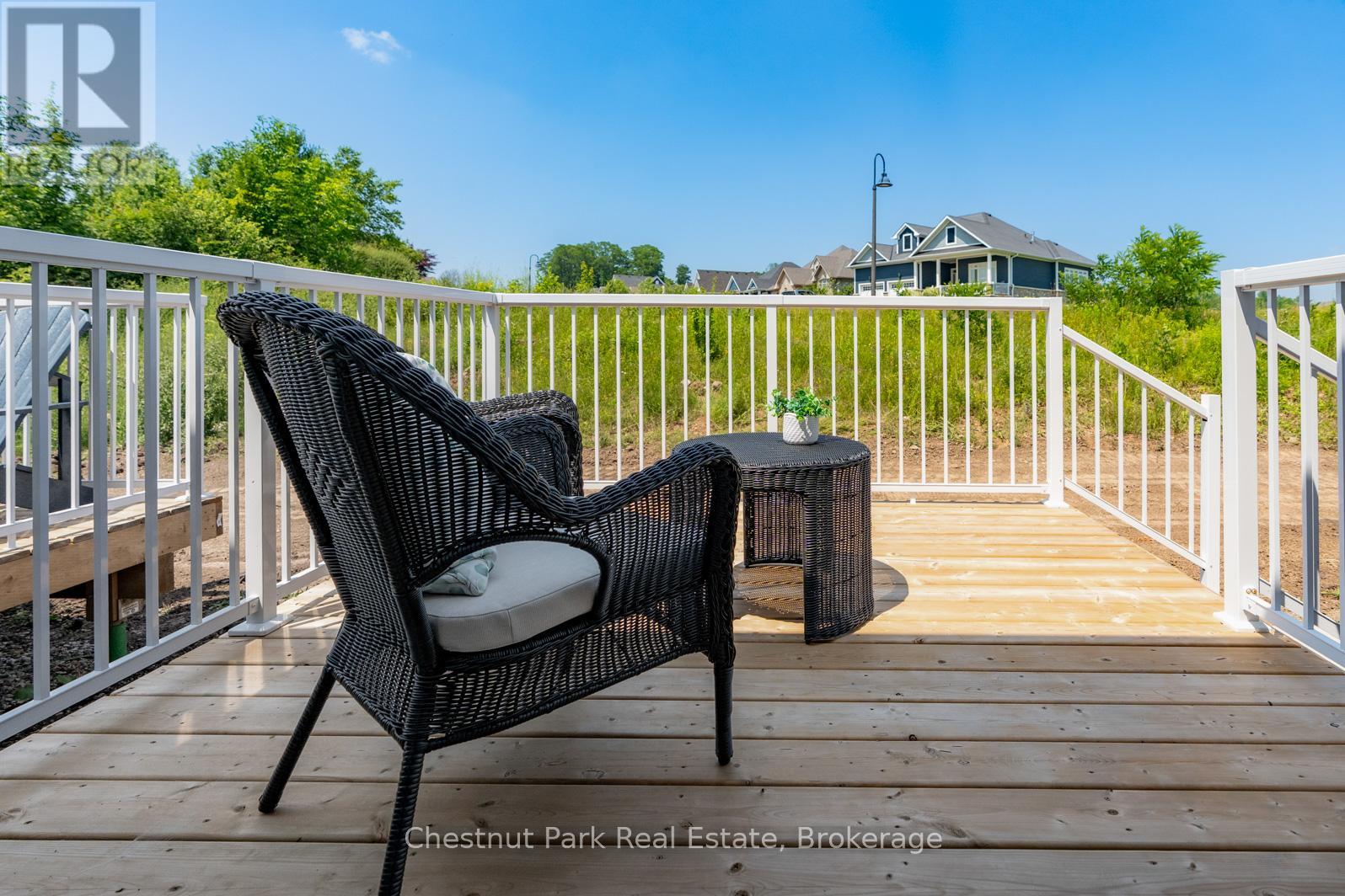 Photo 18 of 161 Hawthorn Crescent, Georgian Bluffs ON