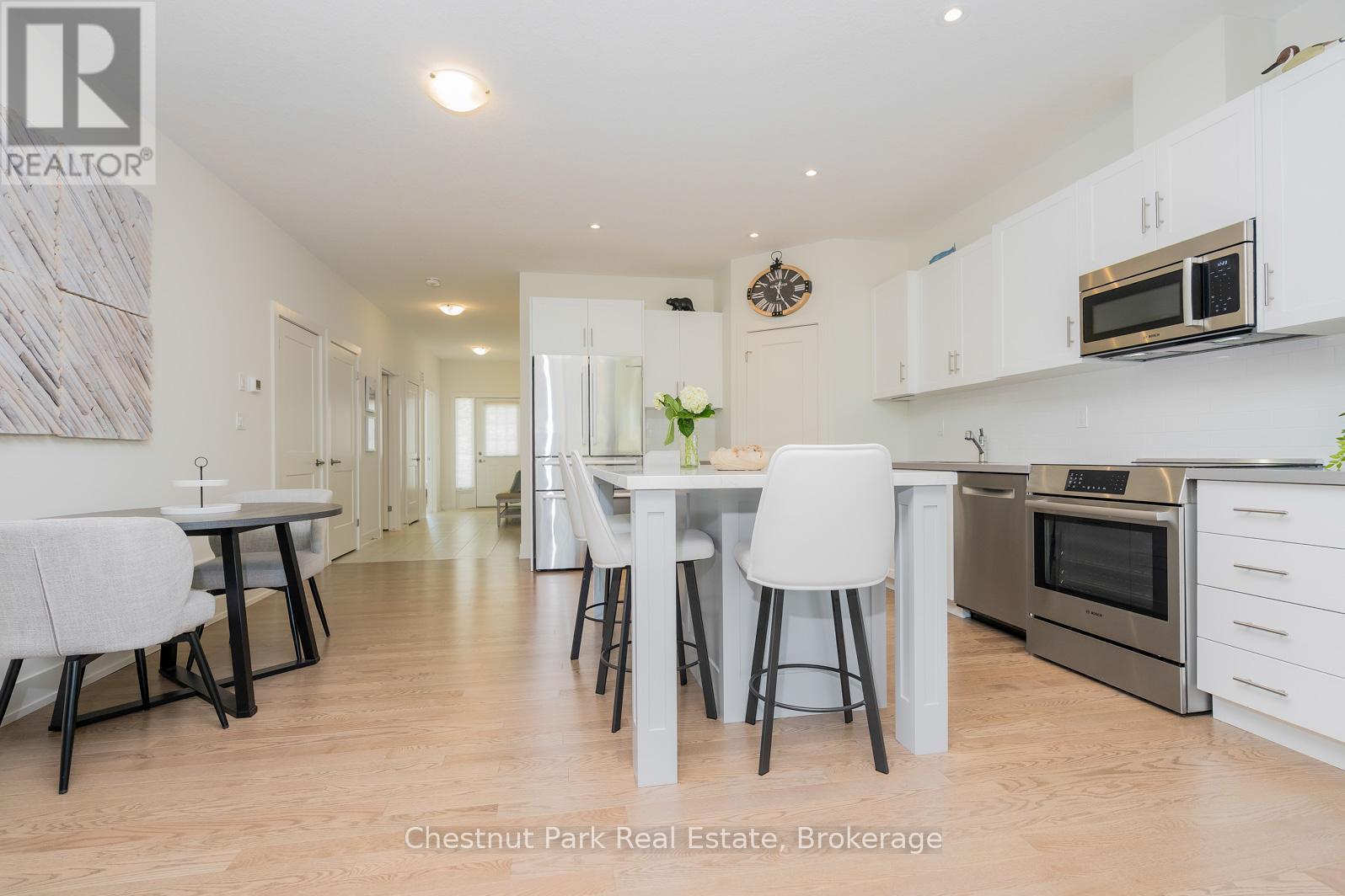 Photo 8 of 161 Hawthorn Crescent, Georgian Bluffs ON