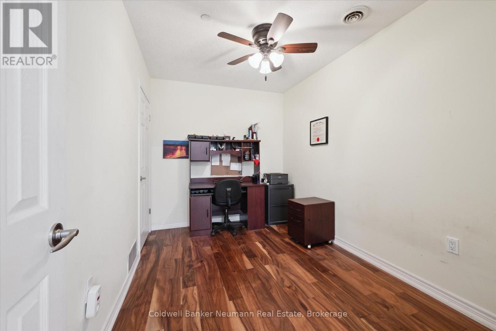 Photo 28 of 404 65 Bayberry Drive, Guelph ON
