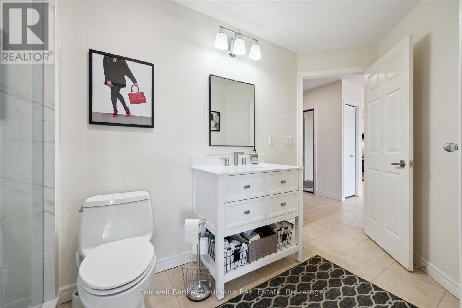 Photo 12 of 404 65 Bayberry Drive, Guelph ON