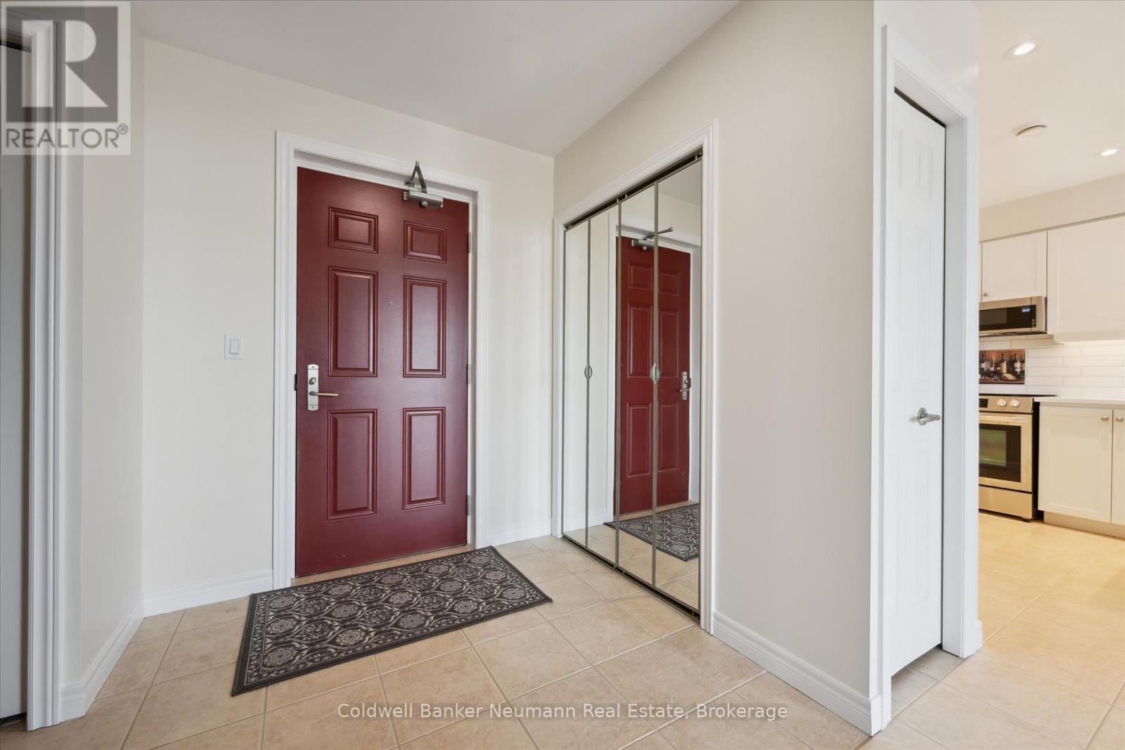 Photo 3 of 404 65 Bayberry Drive, Guelph ON