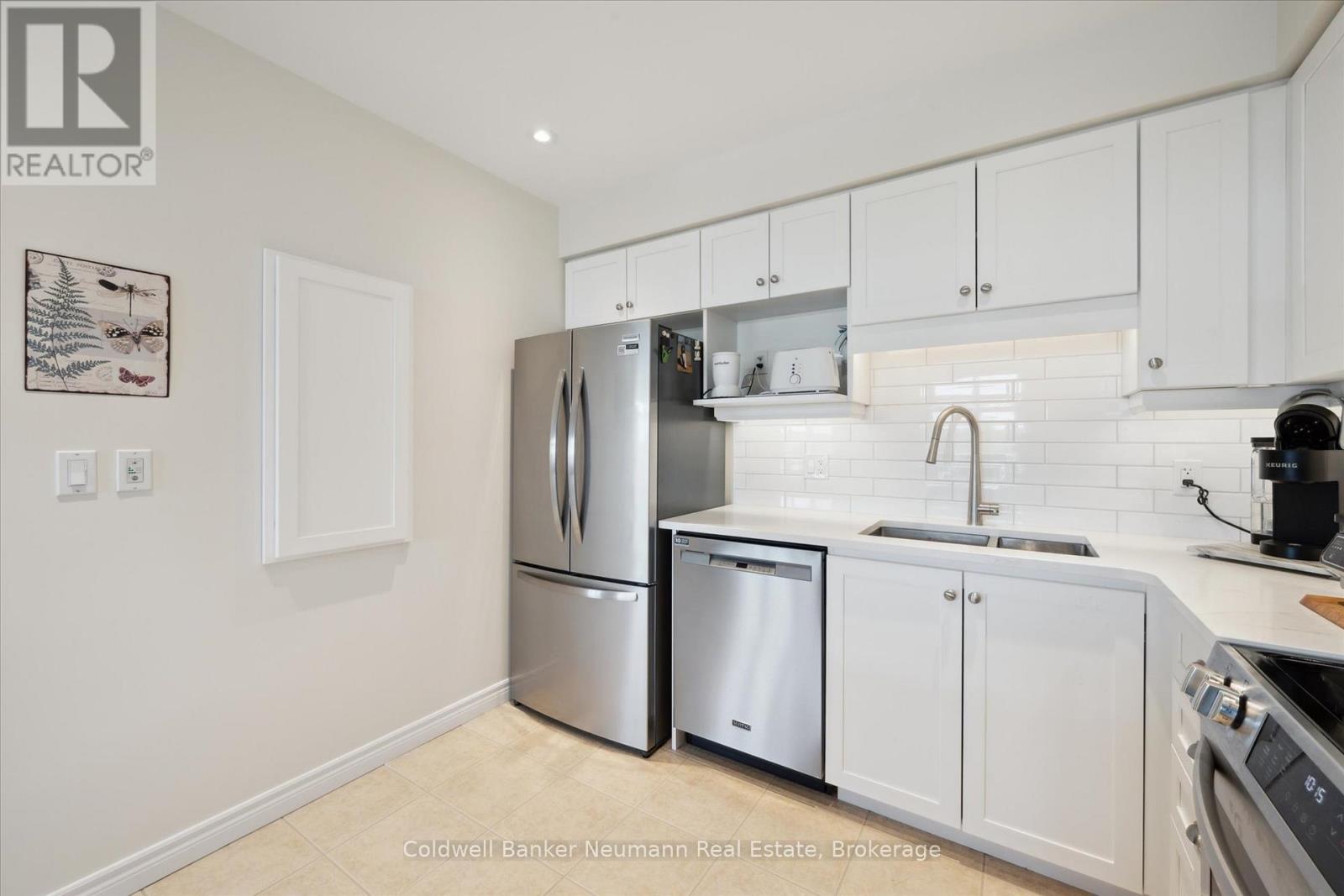 Photo 27 of 404 65 Bayberry Drive, Guelph ON