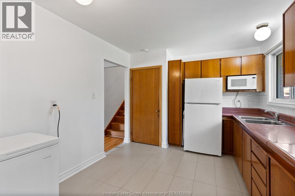 Photo 12 of 1552 Stratford, Windsor ON