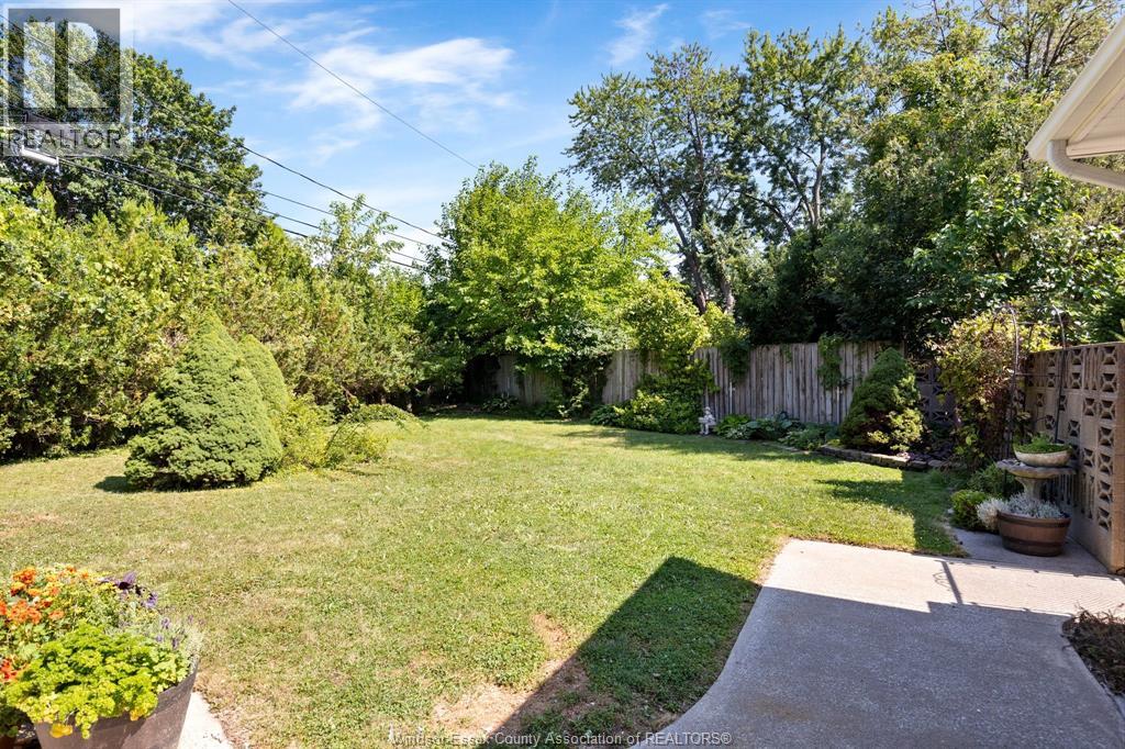 Photo 27 of 1552 Stratford, Windsor ON