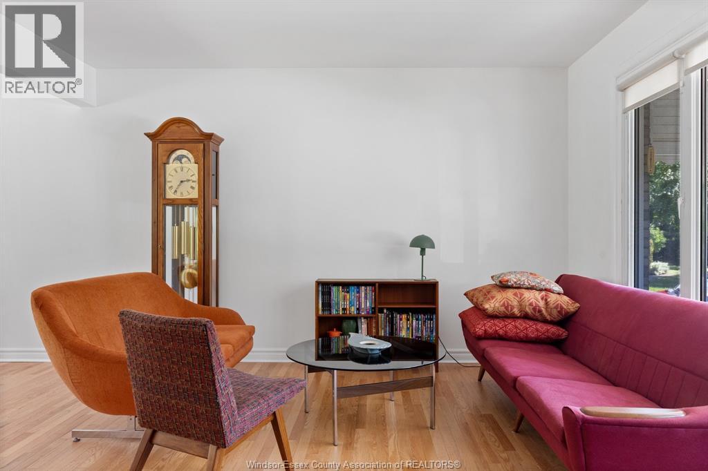 Photo 7 of 1552 Stratford, Windsor ON