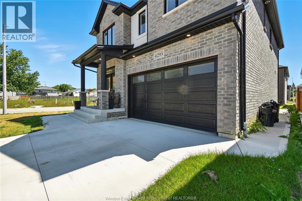 Photo 3 of 4295 John Ross Court, Windsor ON
