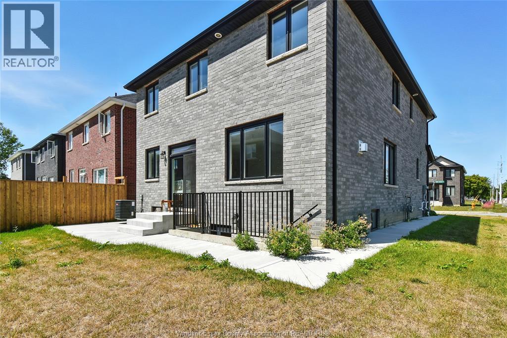 Photo 6 of 4295 John Ross Court, Windsor ON