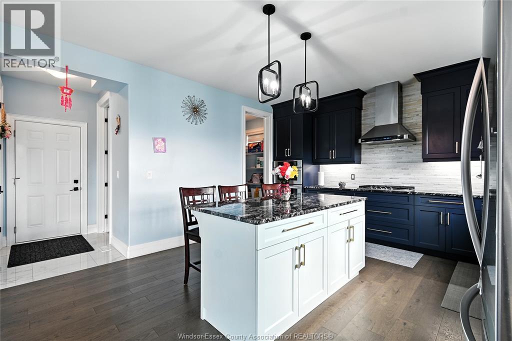 Photo 17 of 518 Veneto Street, Lakeshore ON