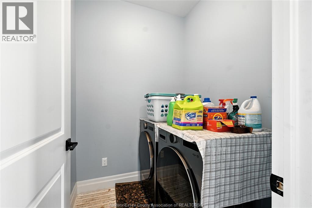 Photo 21 of 518 Veneto Street, Lakeshore ON