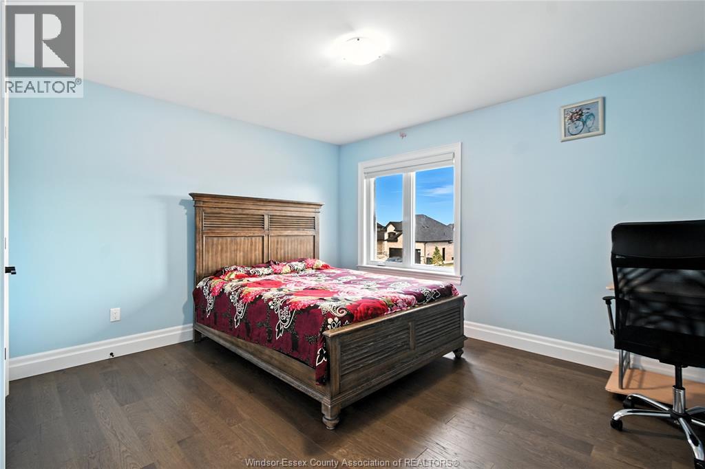 Photo 25 of 518 Veneto Street, Lakeshore ON