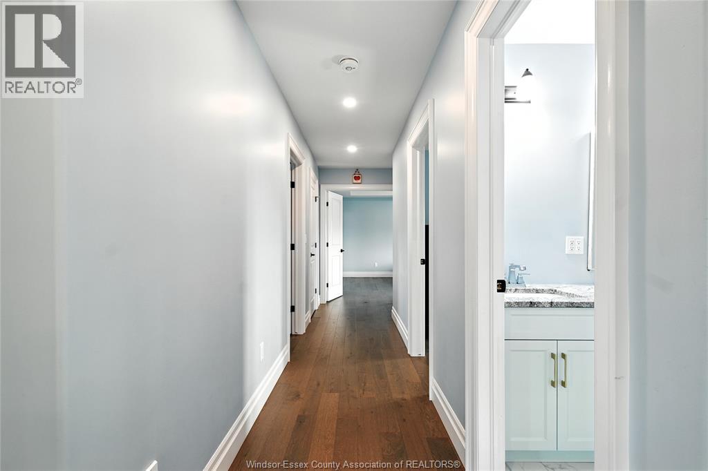 Photo 26 of 518 Veneto Street, Lakeshore ON