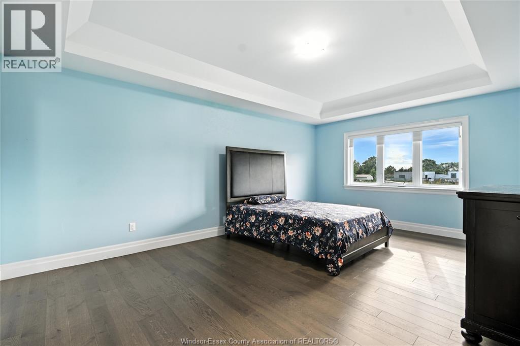 Photo 34 of 518 Veneto Street, Lakeshore ON