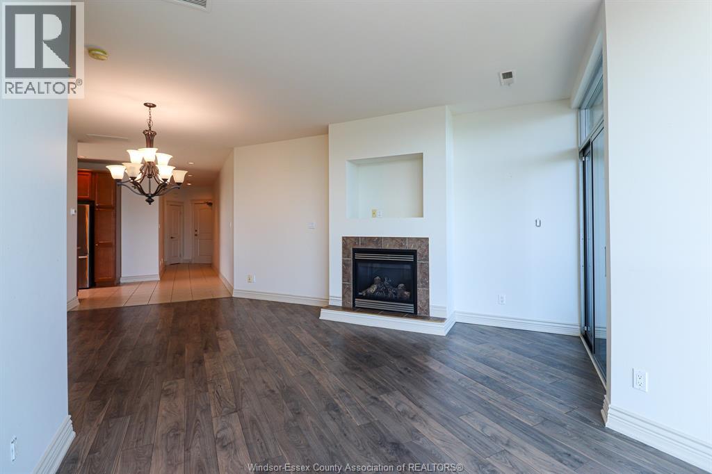 Photo 11 of 1225 Riverside Unit 808, Windsor ON