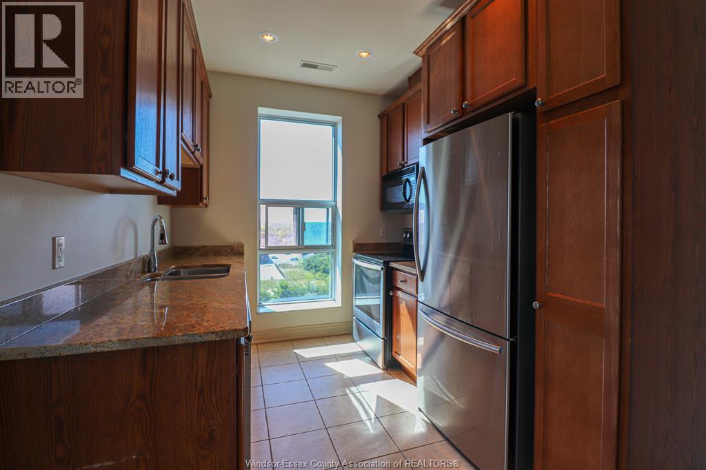 Photo 16 of 1225 Riverside Unit 808, Windsor ON