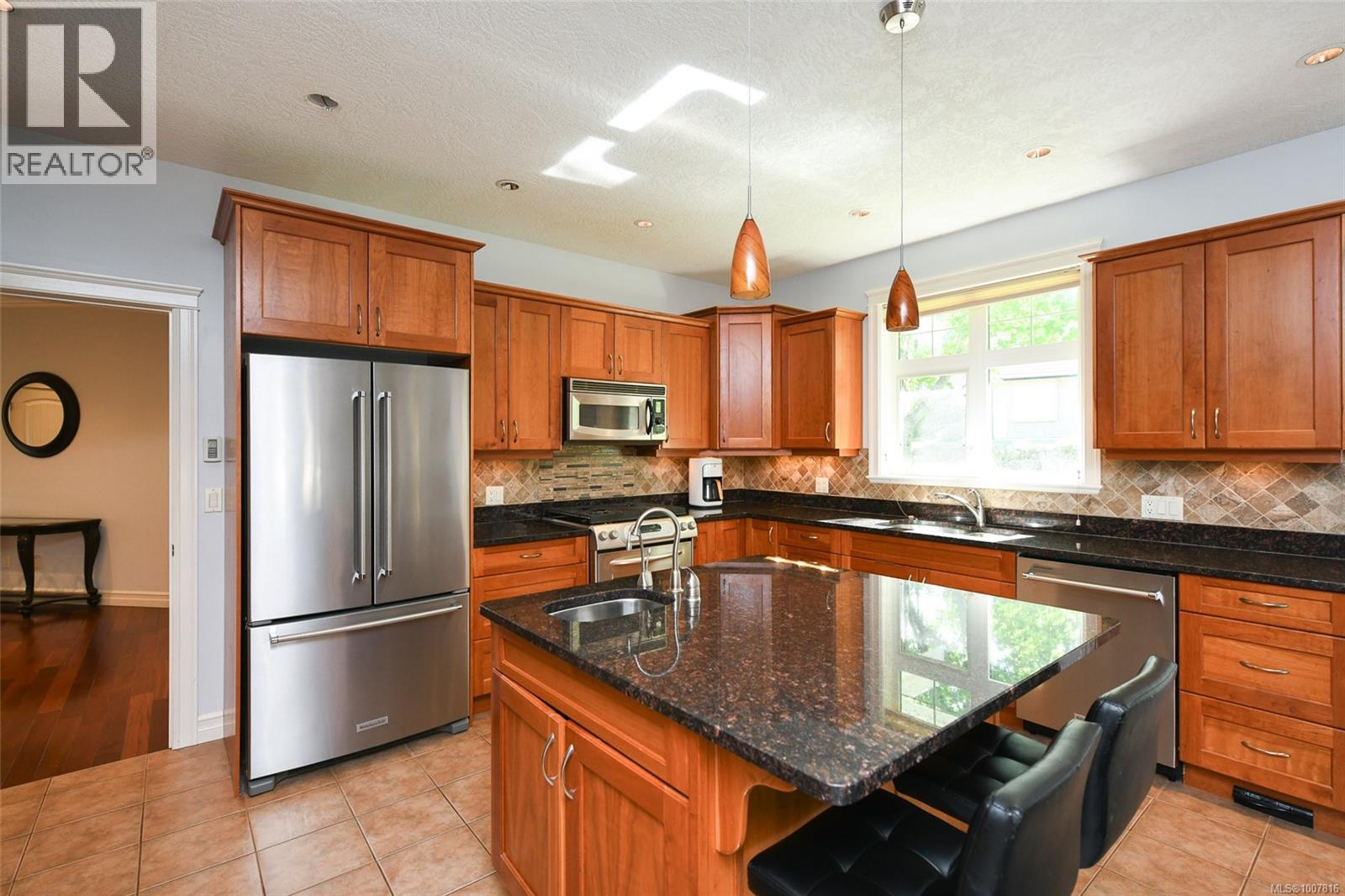 3300 Majestic Dr, Courtenay