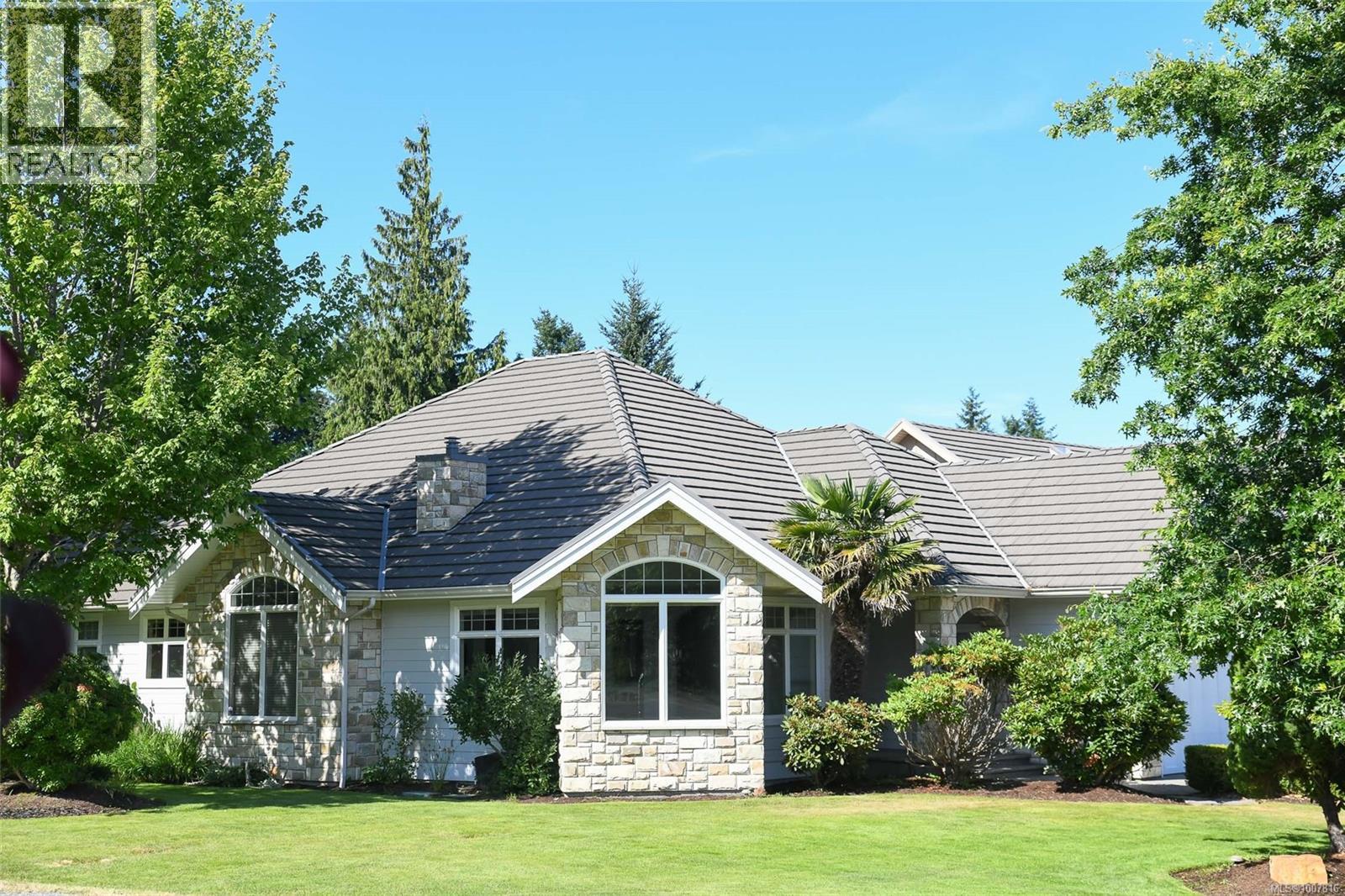 3300 Majestic Dr, Courtenay