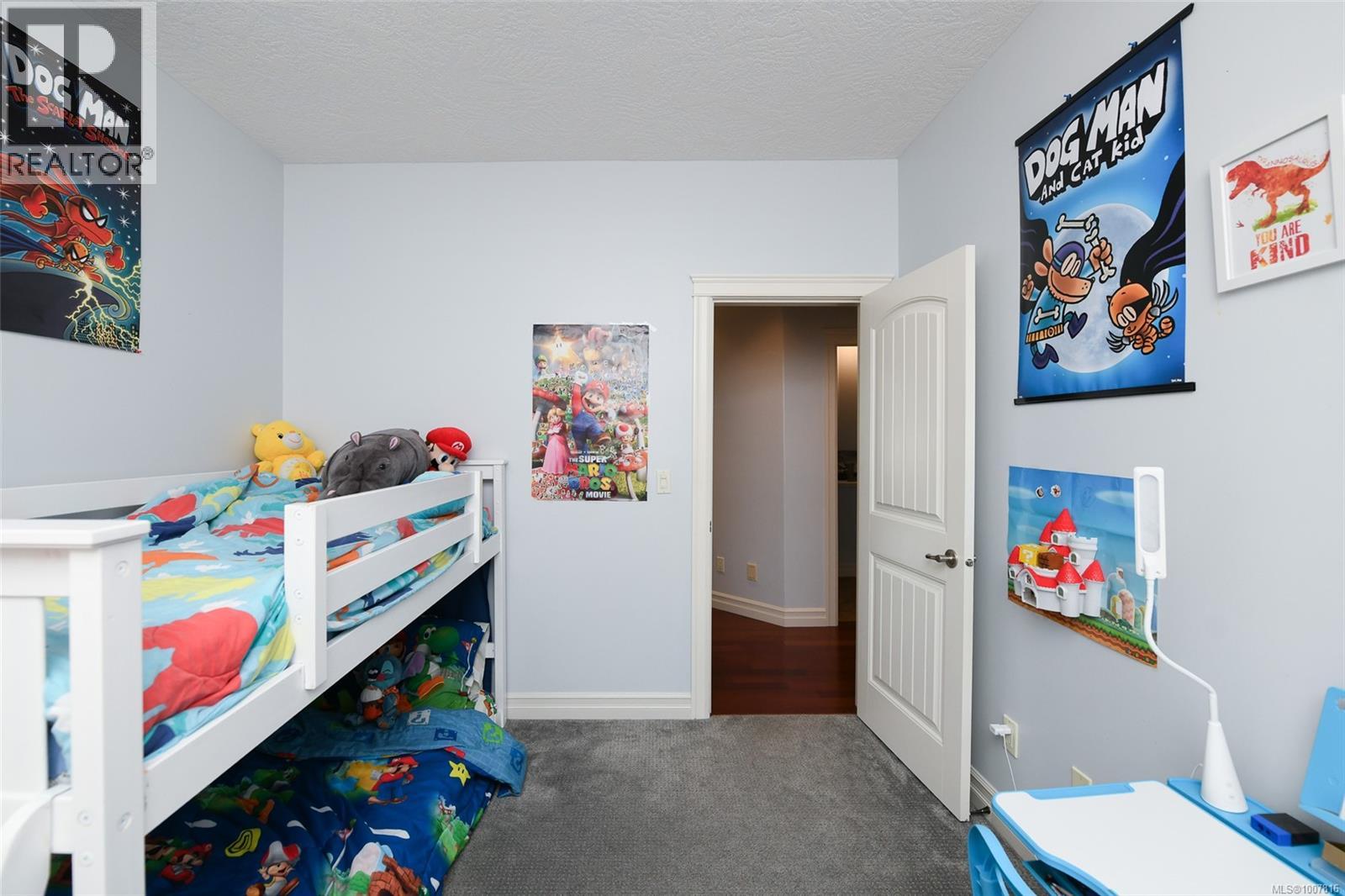 3300 Majestic Dr, Courtenay