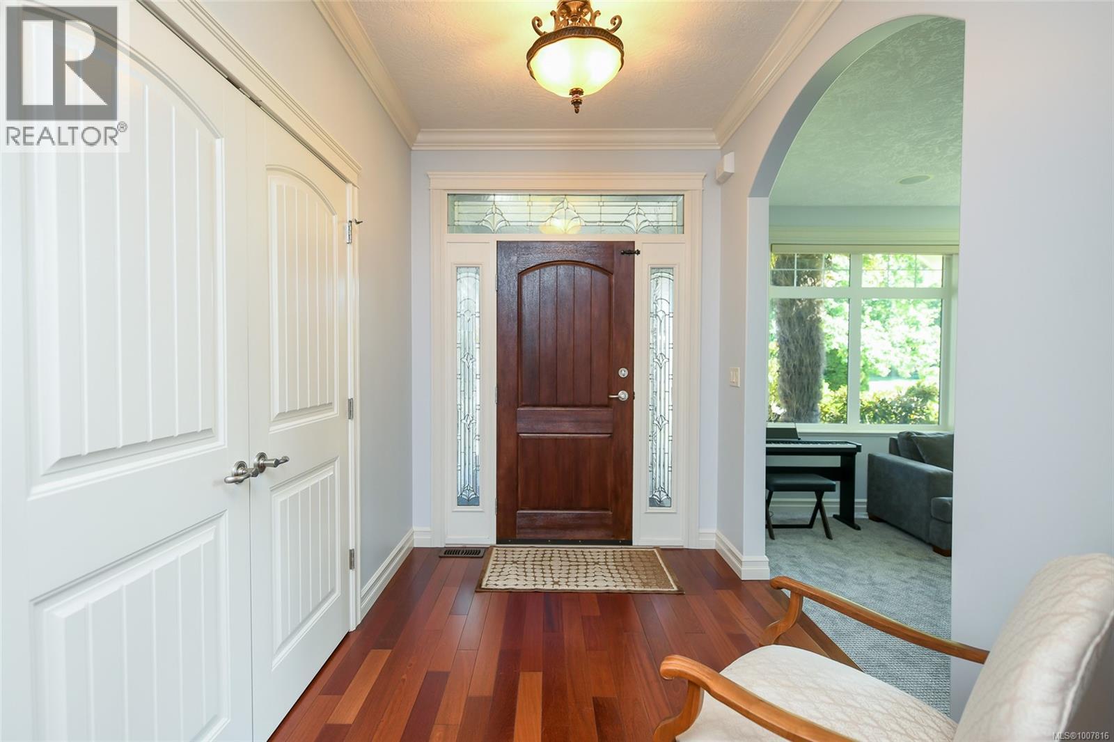 3300 Majestic Dr, Courtenay
