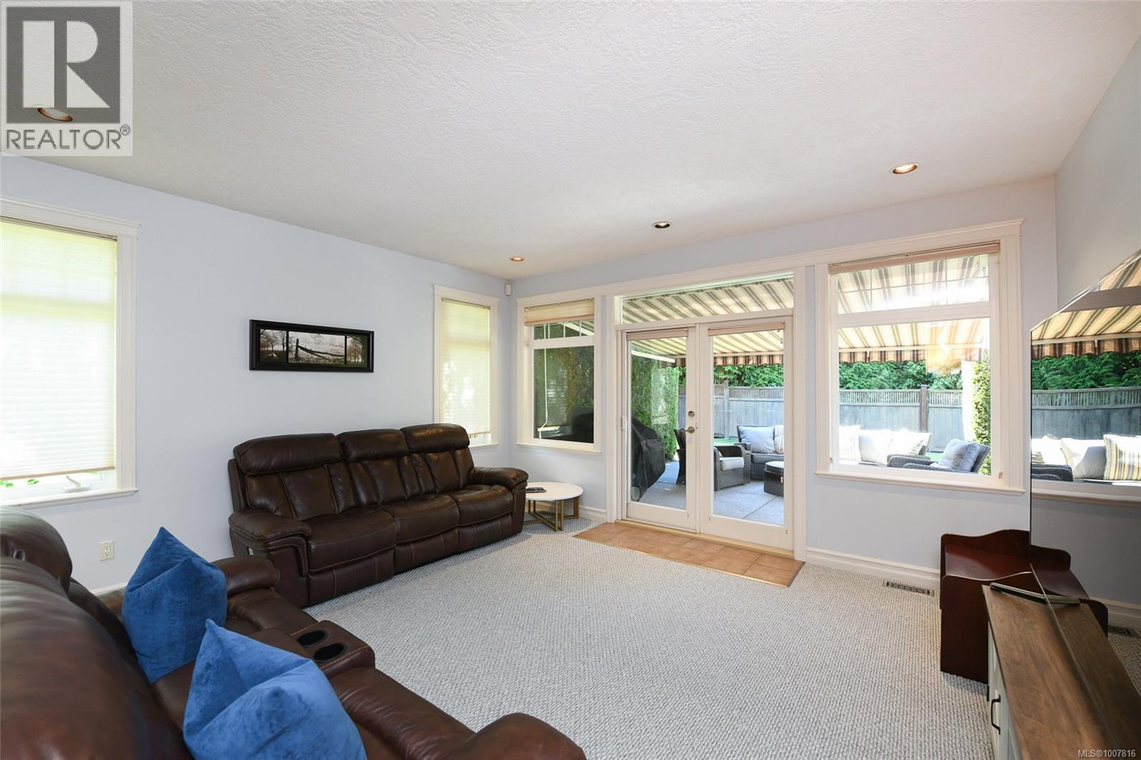 3300 Majestic Dr, Courtenay