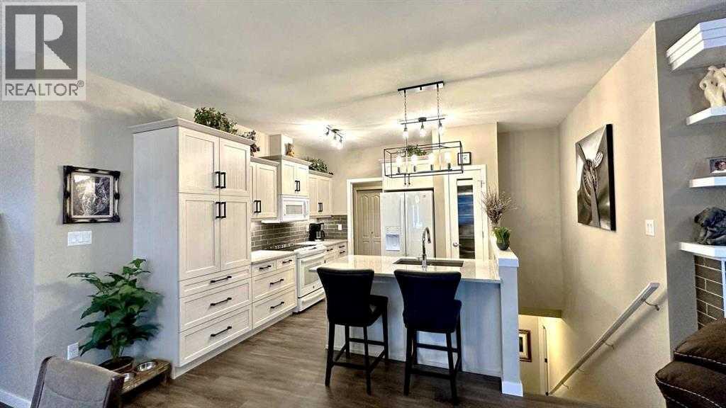Photo 6 of 3 310 Northlander Bend W, Lethbridge AB