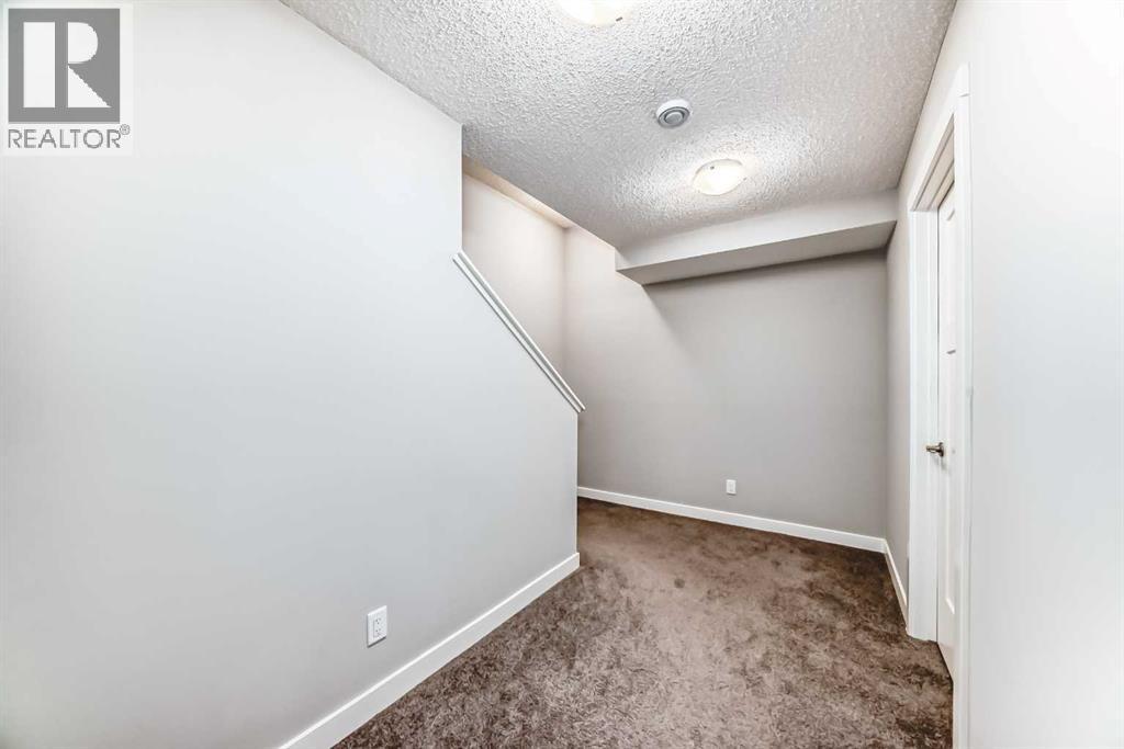 Photo 40 of 1073 Chinook Gate Heath Sw, Airdrie AB