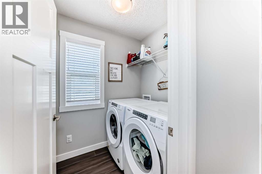 Photo 39 of 1073 Chinook Gate Heath Sw, Airdrie AB