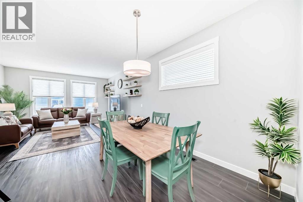 Photo 16 of 1073 Chinook Gate Heath Sw, Airdrie AB