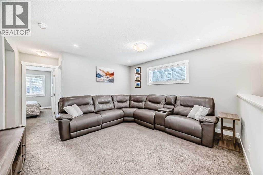Photo 38 of 1073 Chinook Gate Heath Sw, Airdrie AB