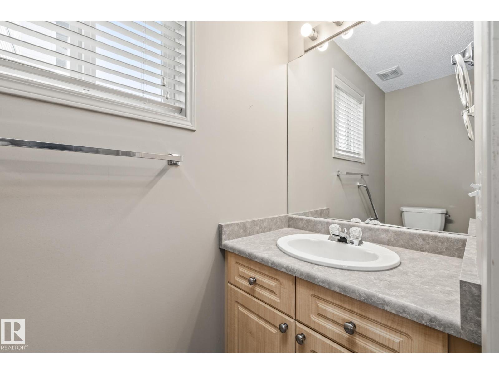 Photo 20 of 5011 190 A St Nw, Edmonton AB