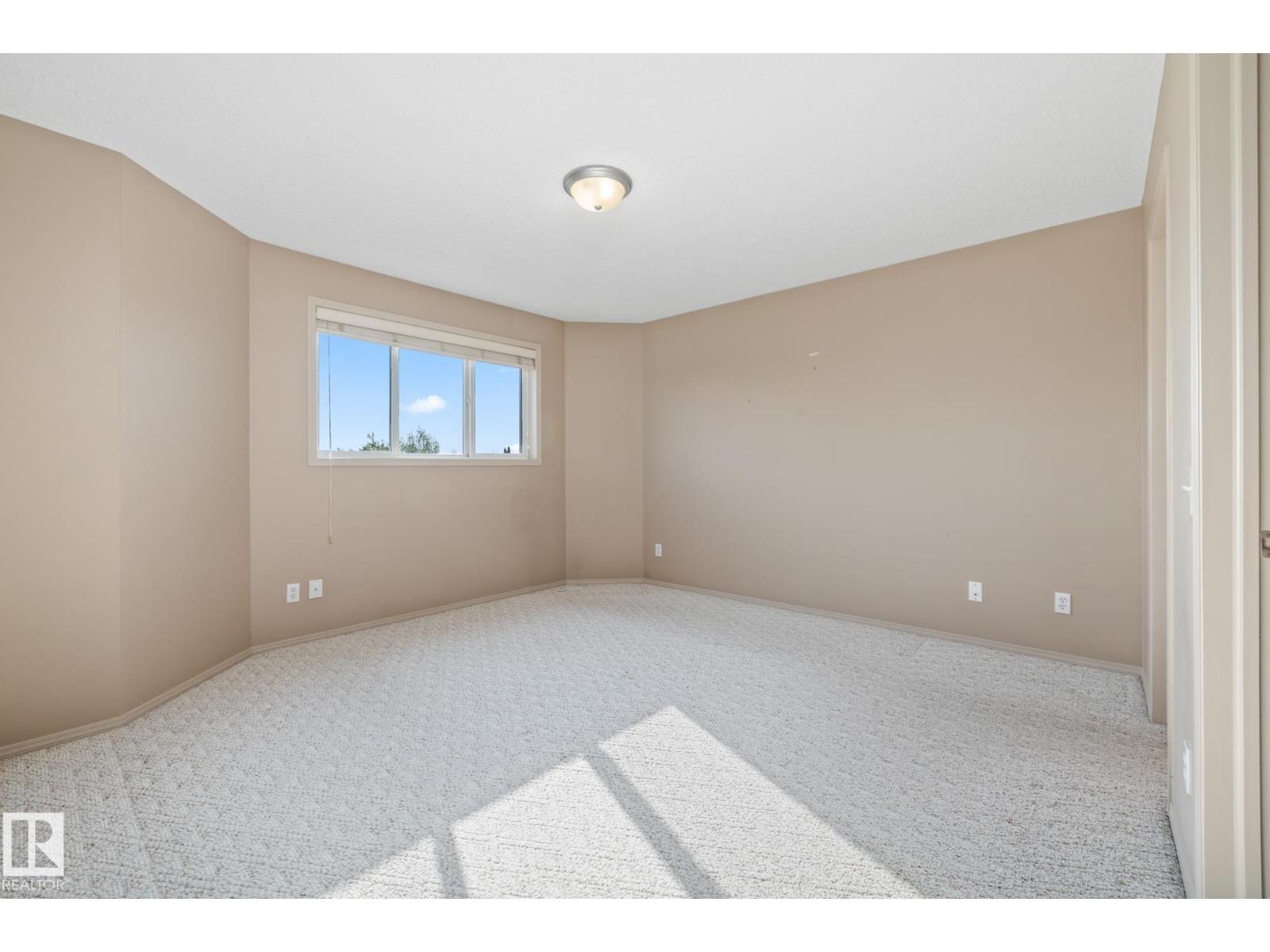 Photo 35 of 5011 190 A St Nw, Edmonton AB