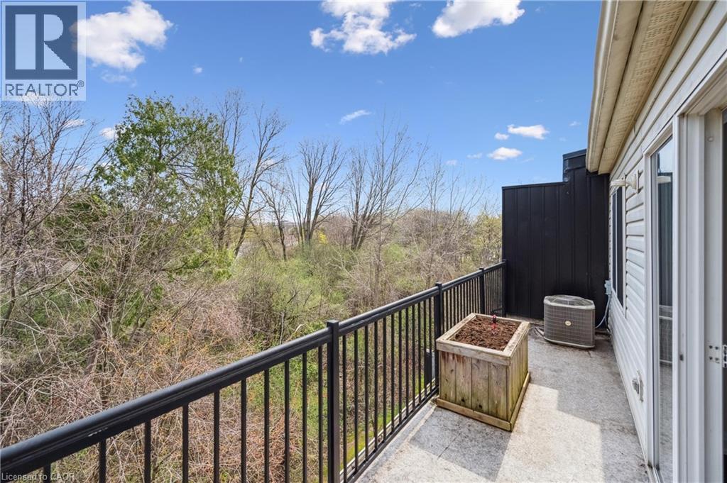 Photo 19 of 45 Cedarhill Crescent Unit 12 D, Kitchener ON