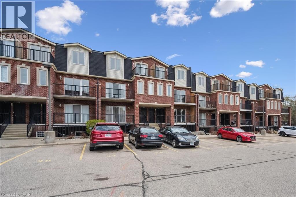 Photo 33 of 45 Cedarhill Crescent Unit 12 D, Kitchener ON