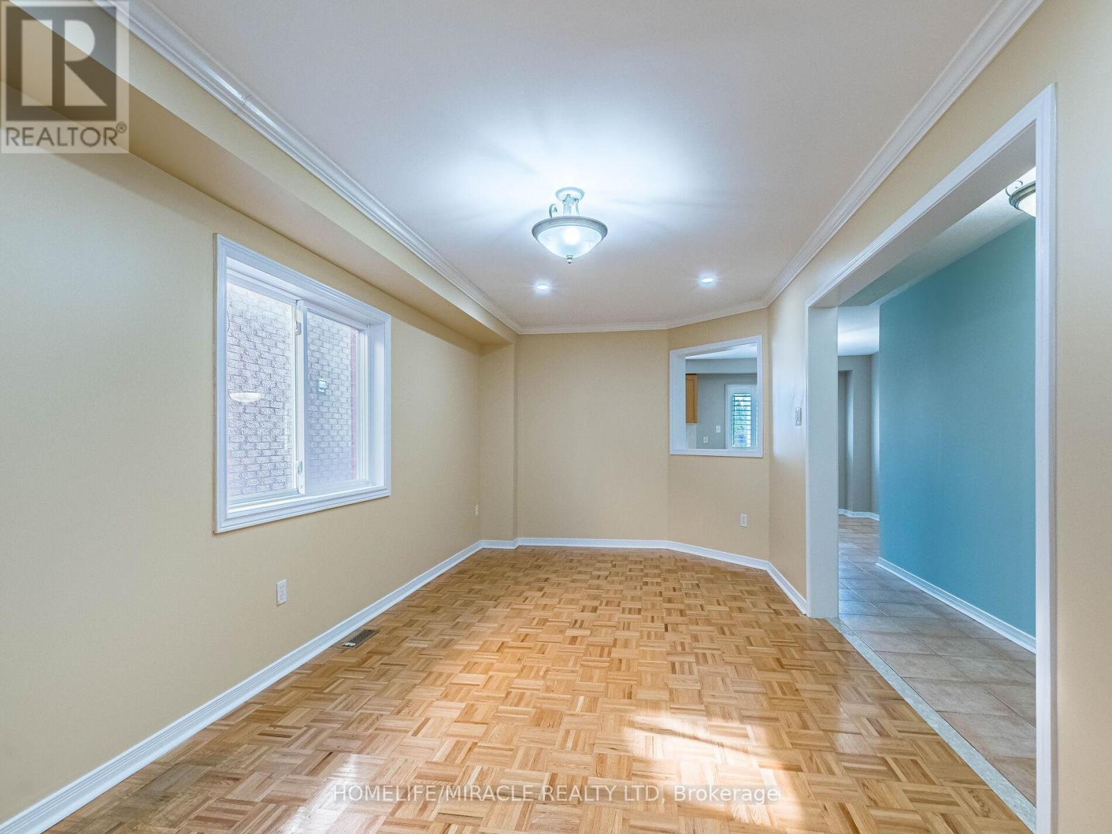Photo 9 of 55 Native Landing, Brampton ON