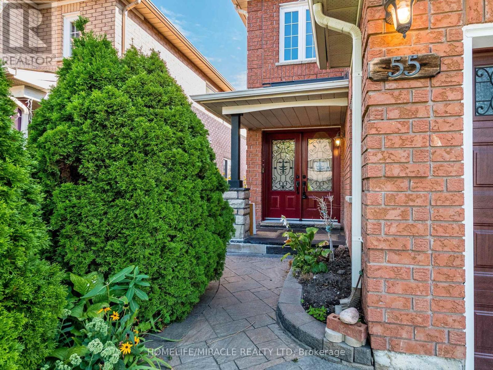 Photo 2 of 55 Native Landing, Brampton ON