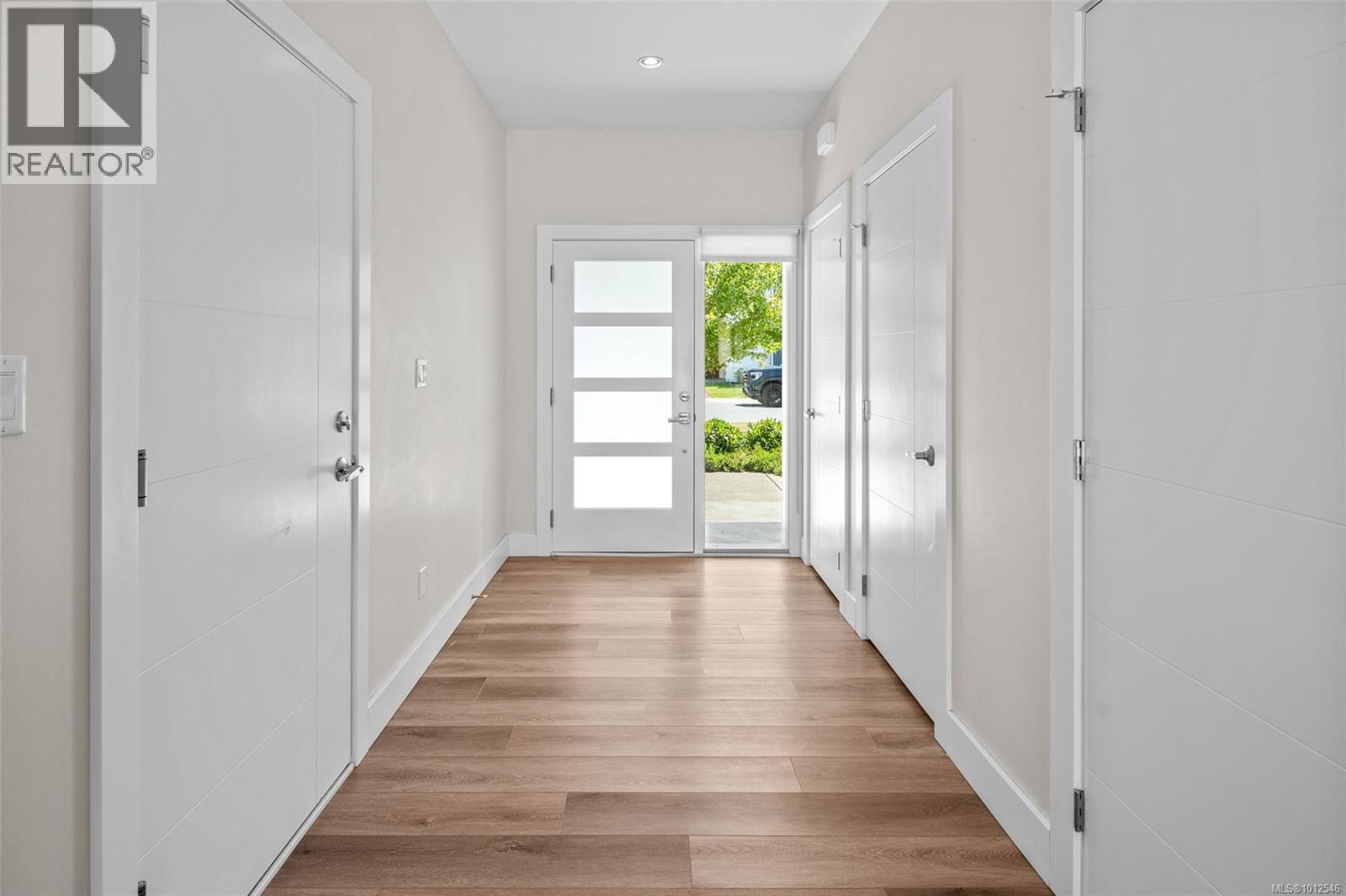  326 Lone Oak Place, Langford