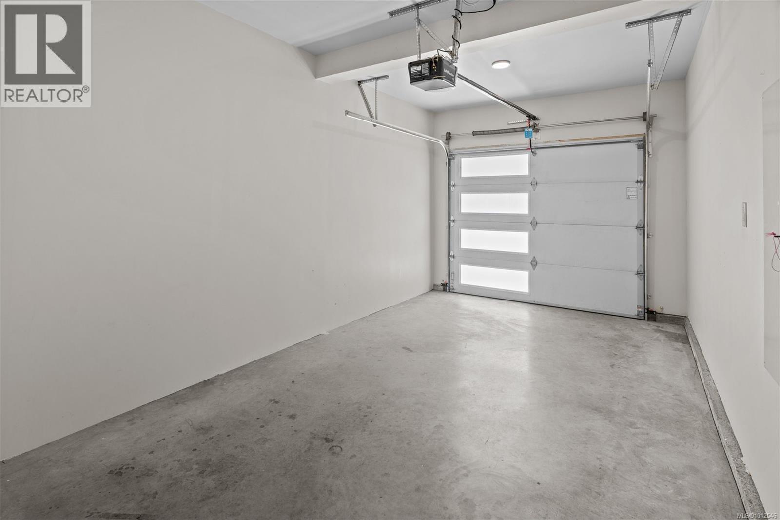  326 Lone Oak Place, Langford